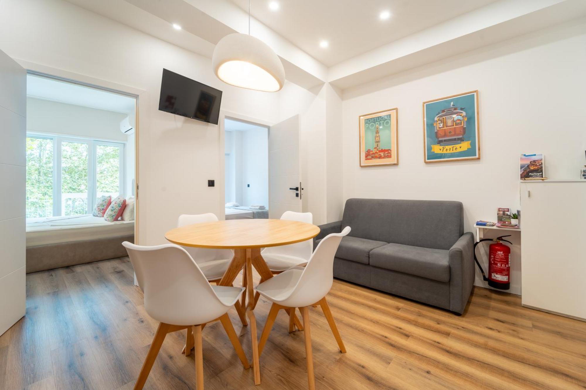 Casa Flores - 2 Bedroom, Lift, Ac, Car Parking - Extra Porto Exterior photo